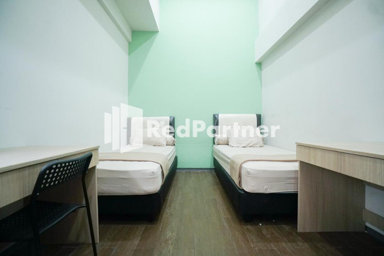 Hotel Toba Mansion Syariah Near Benhil Redpartner Jakarta Exteriér fotografie