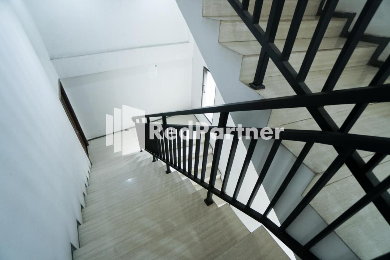 Hotel Toba Mansion Syariah Near Benhil Redpartner Jakarta Exteriér fotografie